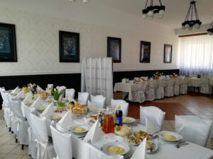 sala na przyjęcia trzeci stół